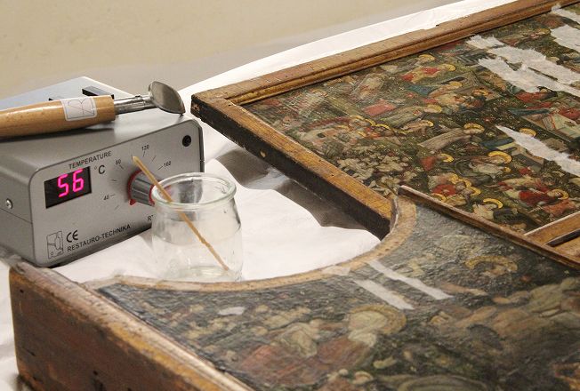 Panoptique d’Autun, musée Rolin — Refixage de couche picturale.